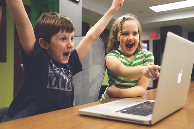 How to make 10k a month online